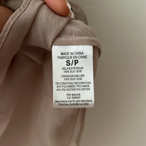 Theory mock neck sleeveless blouse in dusty rose pink - Picture 5 of 5